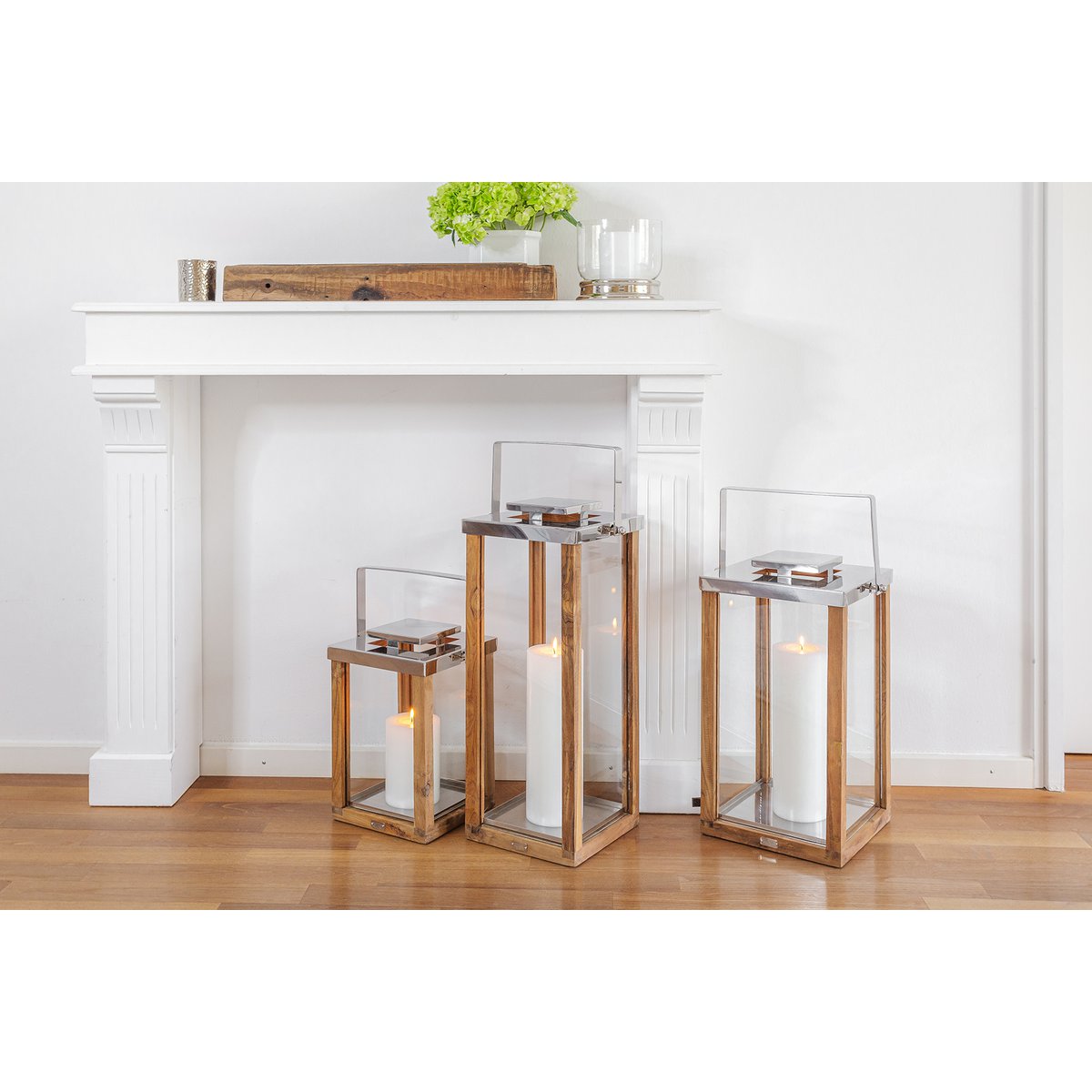 EDZARD Laterne Windlicht Miami mit klappbarem Griff, Holz und Edelstahl glänzend vernickelt, Höhe 70 cm