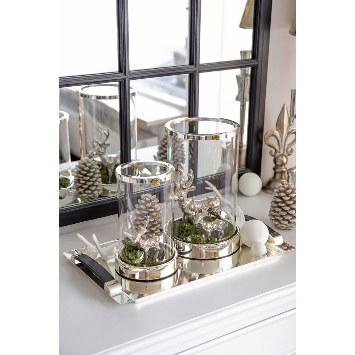 EDZARD Windlicht Sanremo, edel versilbert, anlaufgeschützt, Höhe 26 cm, Durchmesser 16,5 cm