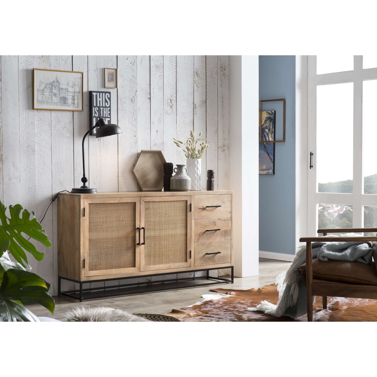 Sideboard
