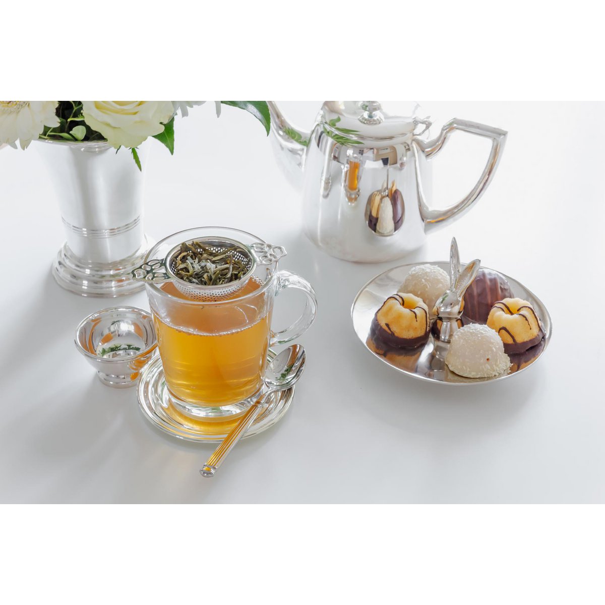 EDZARD 2er Set Untersetzer Gläseruntersetzer Astoria, edel versilbert, Durchmesser 11 cm