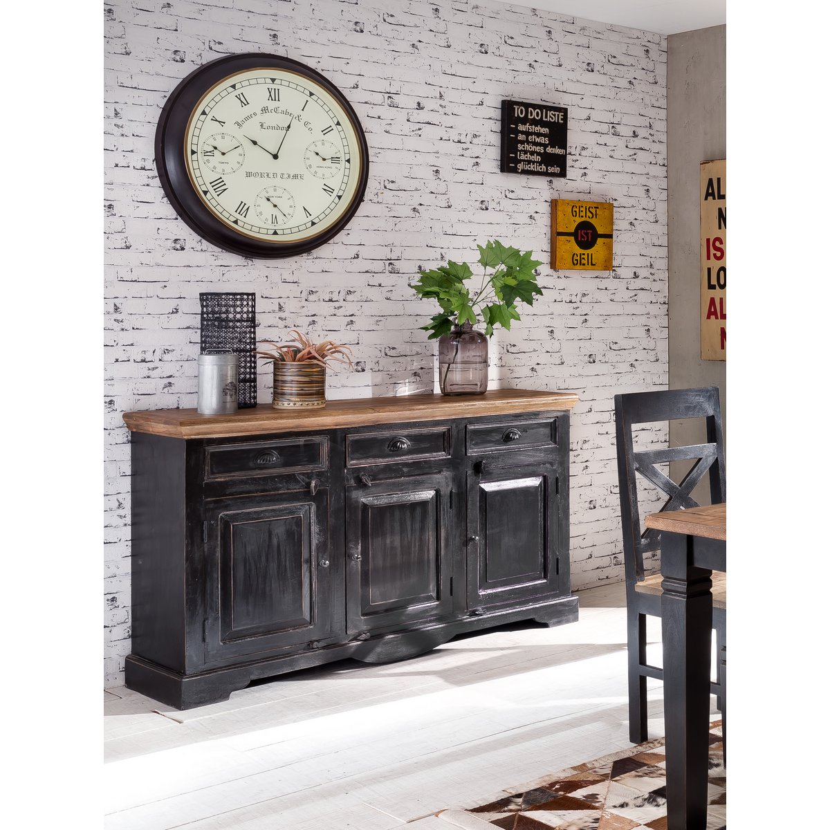 Sideboard