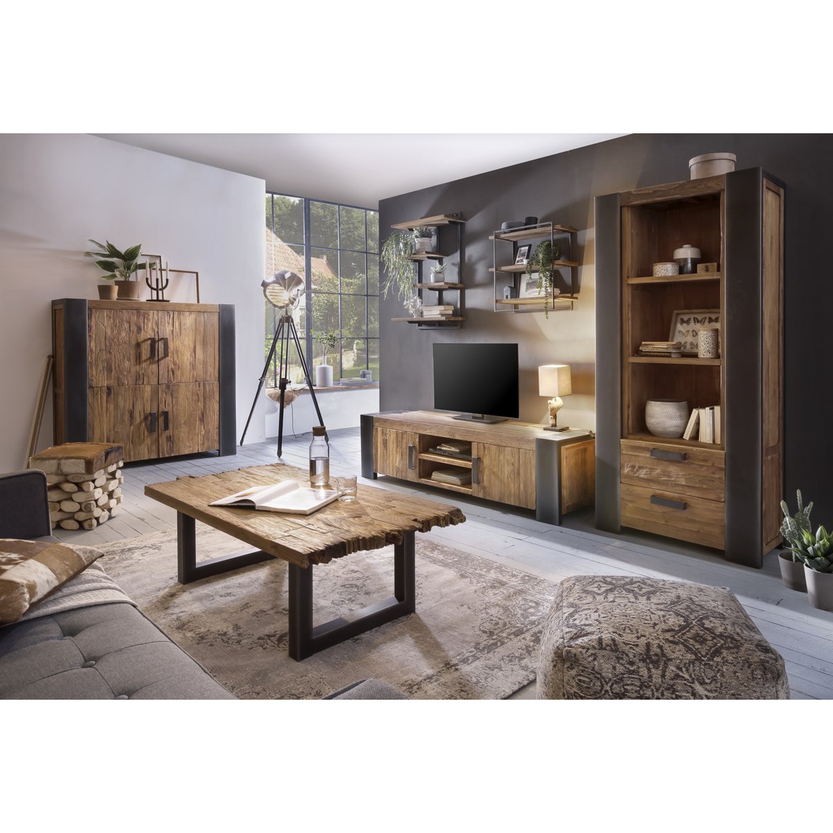 Highboard