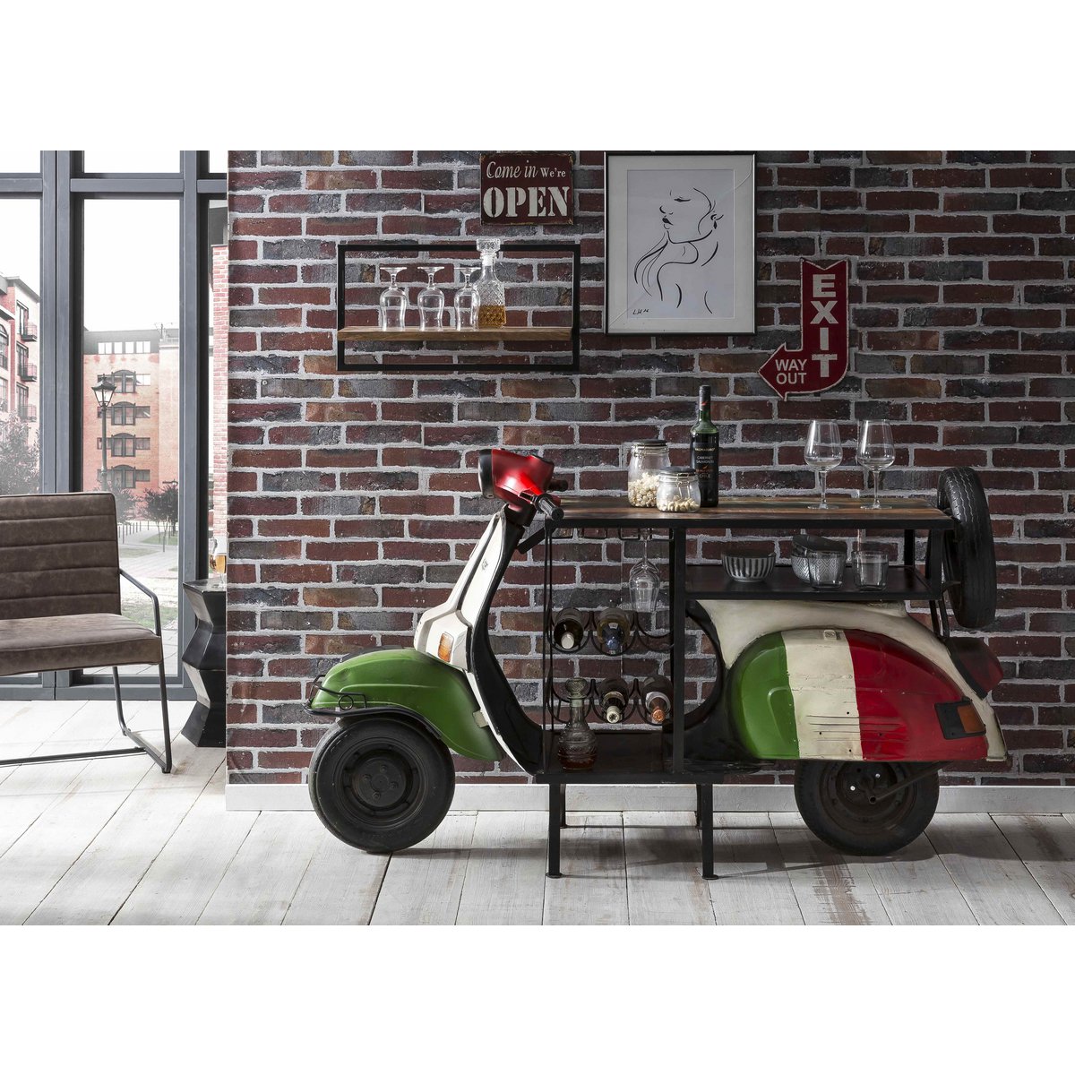 Stehtisch "Italien" aus einem recyceltem Roller