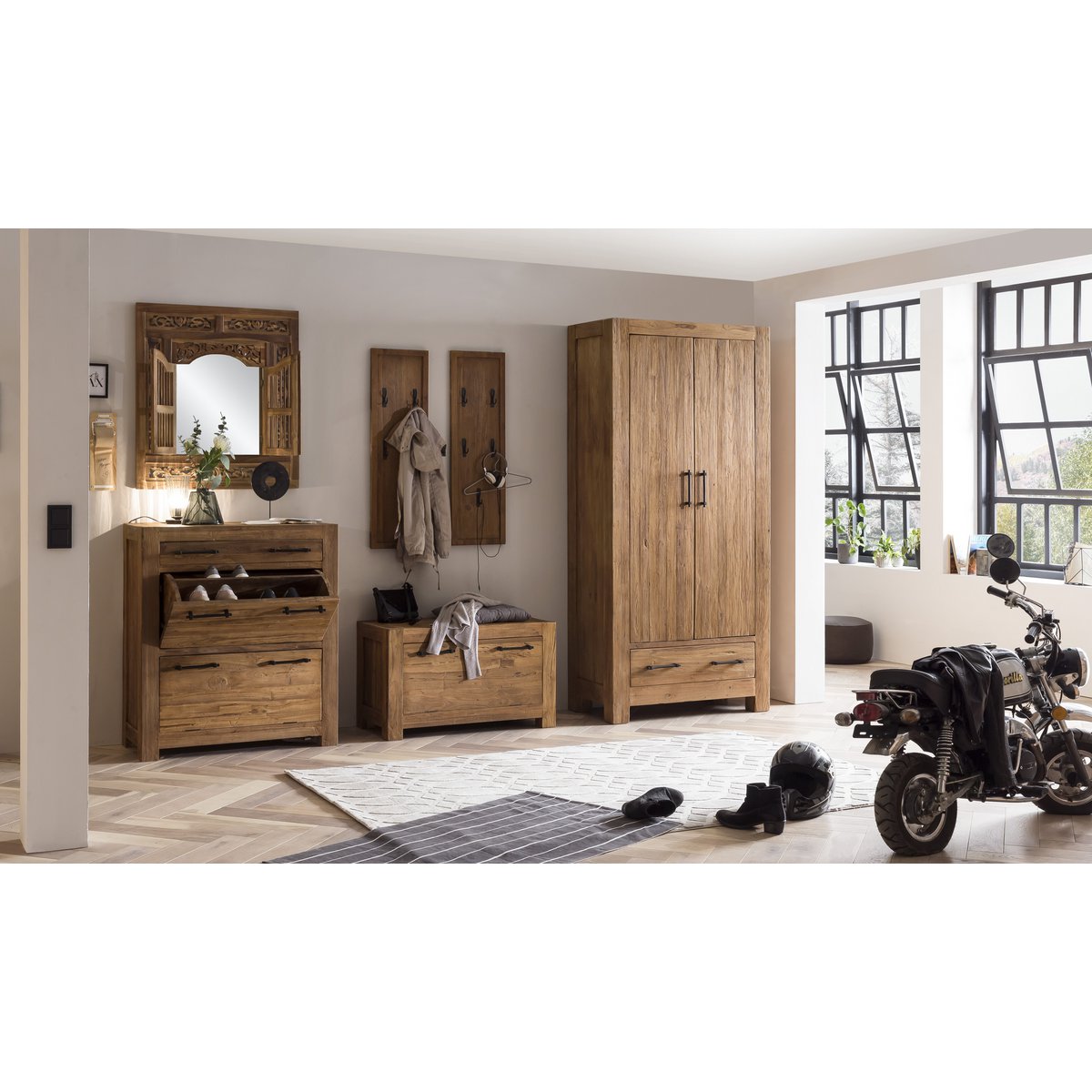 Garderobenschrank