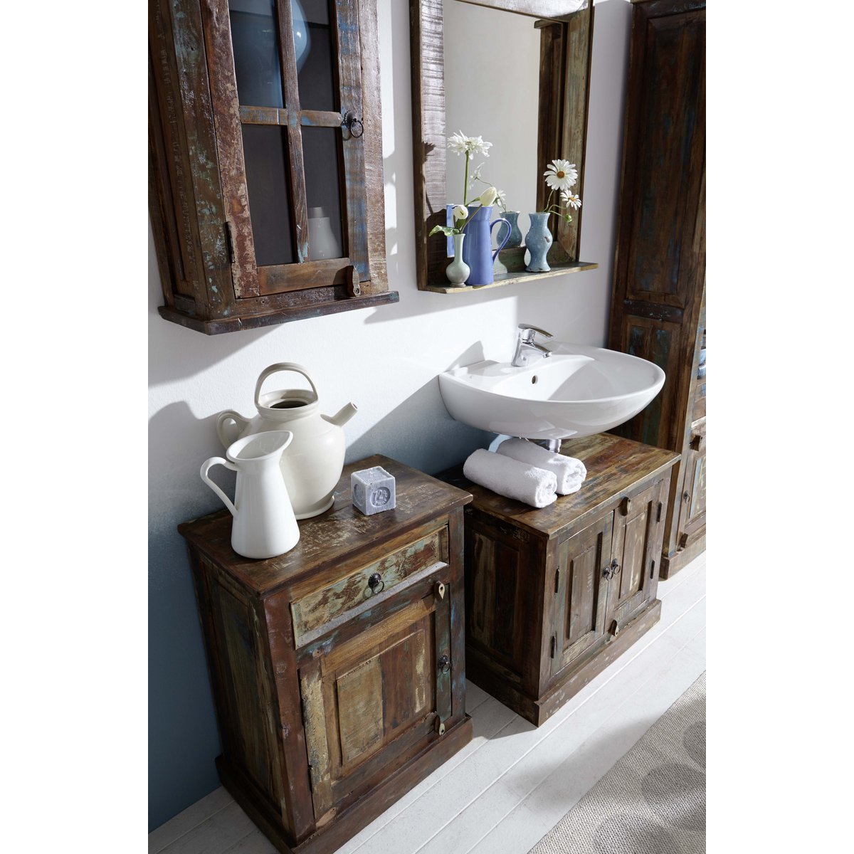 Badezimmer-Unterschrank