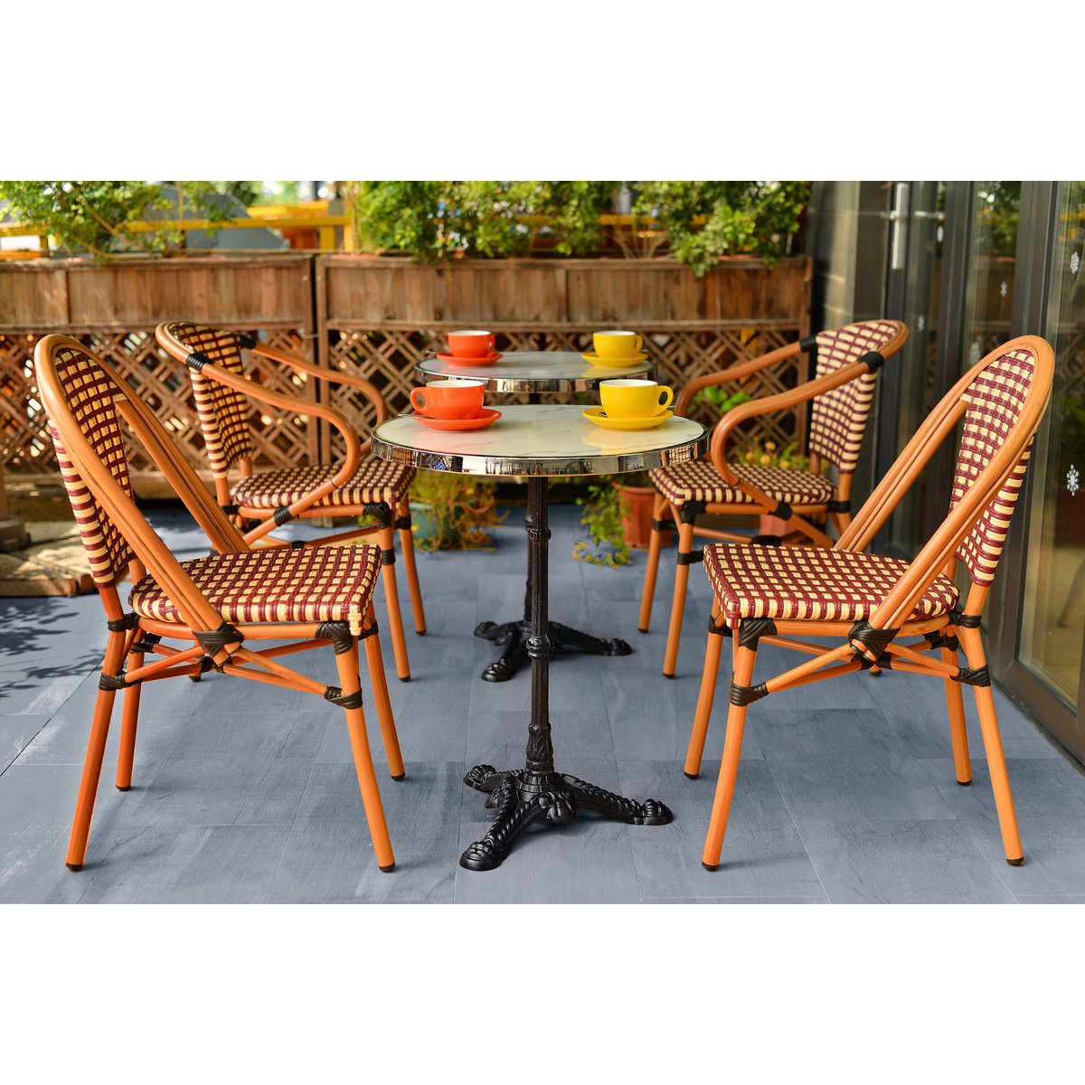 Tisch, 57 cm rund