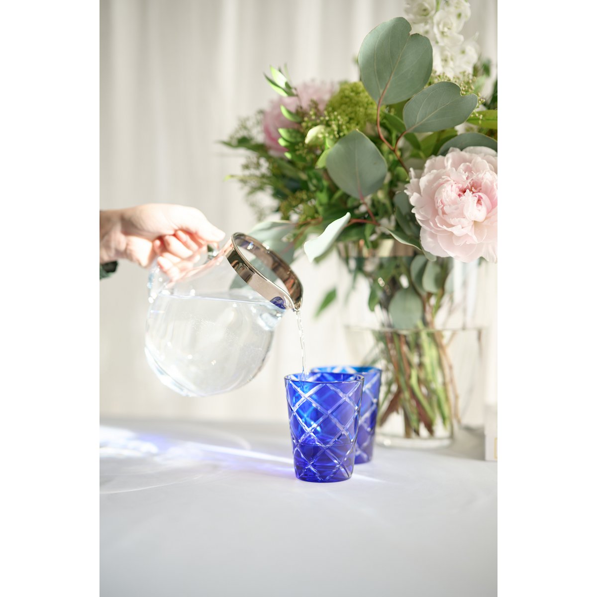 EDZARD Krug Olivia, mundgeblasenes Kristallglas mit Platinrand, Höhe 16 cm, Füllmenge 1,0 Liter