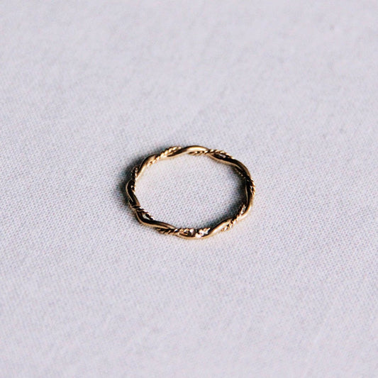 R617 - Minimalistischer geflochtener Ring aus Edelstahl - Gold