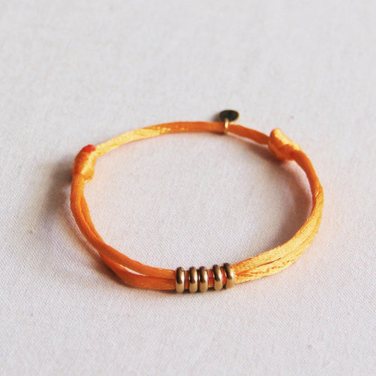 Satinarmband mit Ringen – Orange/Gold